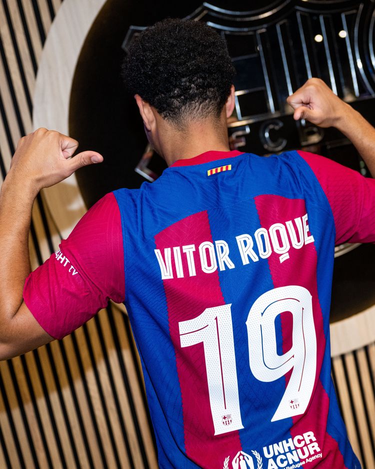 Vitor Roque już oficjalnie z numerem "19" w Barcelonie!