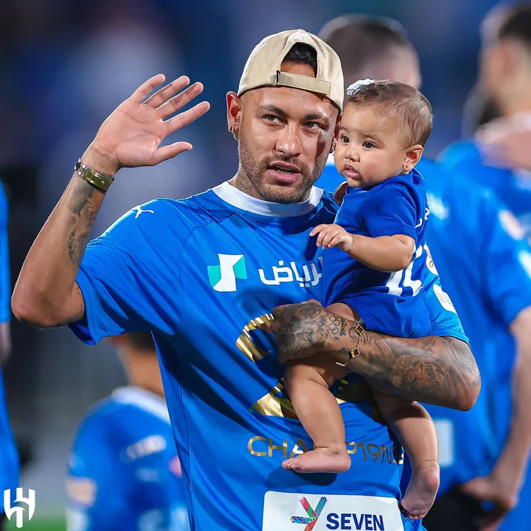 Neymar wpadł z córeczką świętować mistrzostwo z Al-Hilal