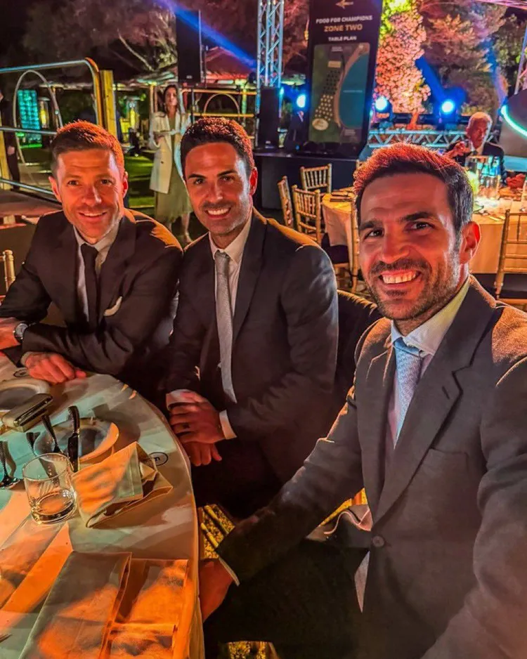 Xabi Alonso, Mikel Arteta i Cesc Fabregas na Globe Soccer Awards