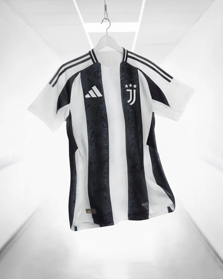 Juventus zaprezentował nowe koszulki