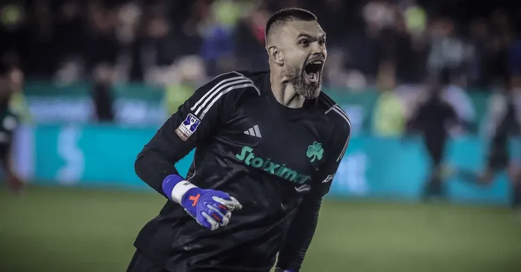 Bartłomiej Drągowski genialne radzi sobie w Grecji!