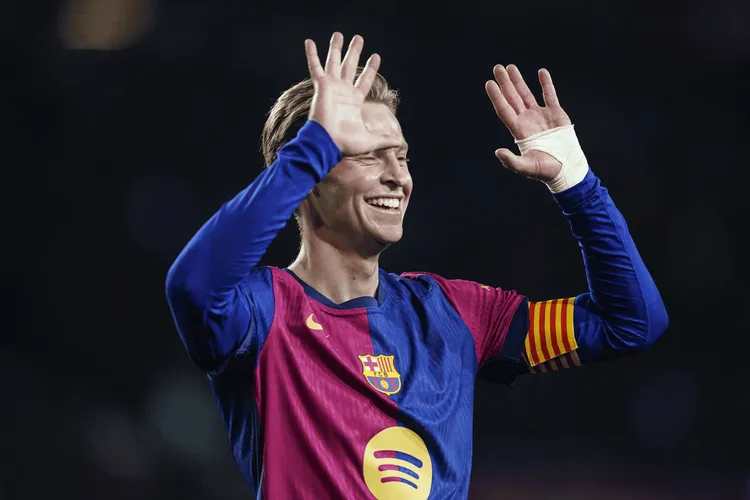 Frenkie de Jong pójdzie śladami Gaviego i Pedriego?