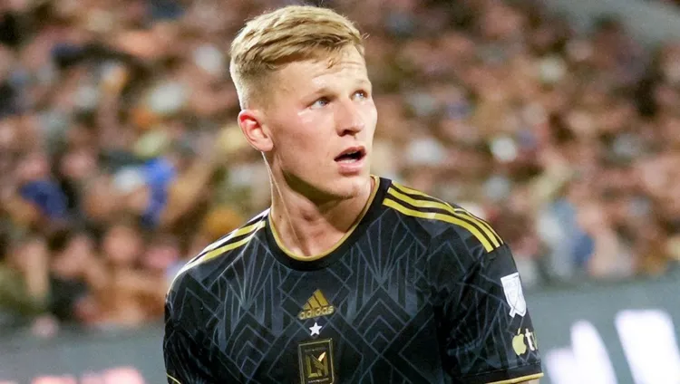 Mateusz Bogusz awaryjnie wskakuje za Sebastiana Szymańskiego